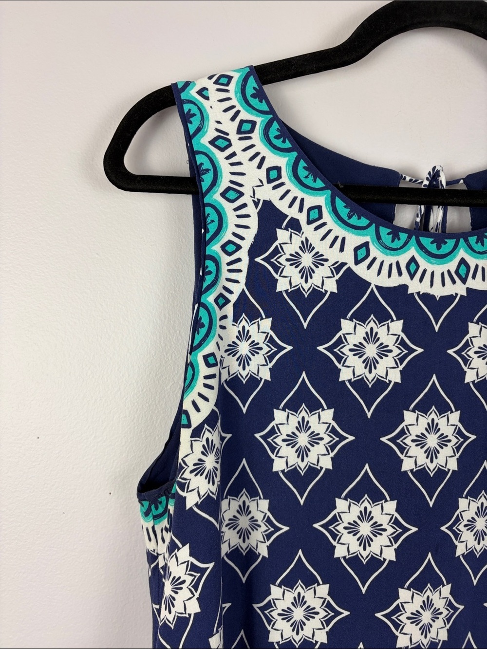 Hatley Blue Medallion Sleeveless Shift Dress Large Geometric Boho Summer Dress - Picture 6 of 14